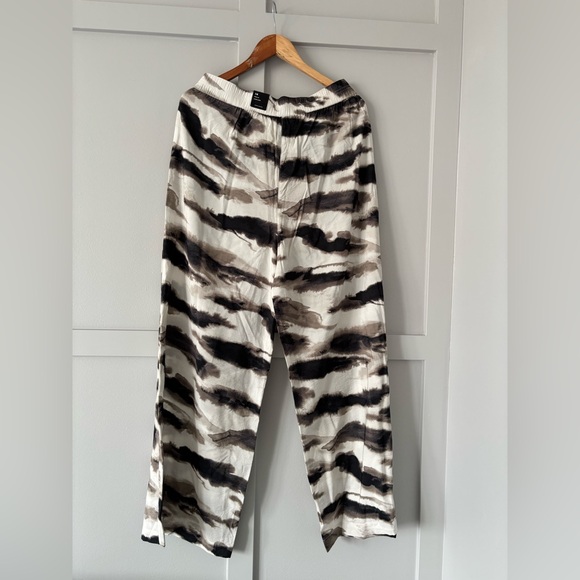 NWT Reitmans Wide Leg Summer Pants - Picture 4 of 7